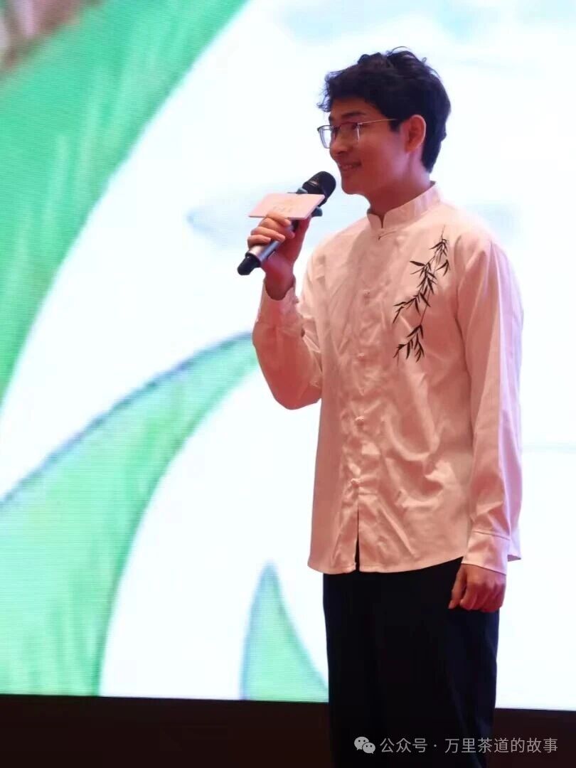 微信图片_2025-10-21_160301_519.jpg